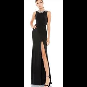 (4) NWT Mac Duggal SLEEVELESS RHINESTONE COLLAR  GOWN, 12